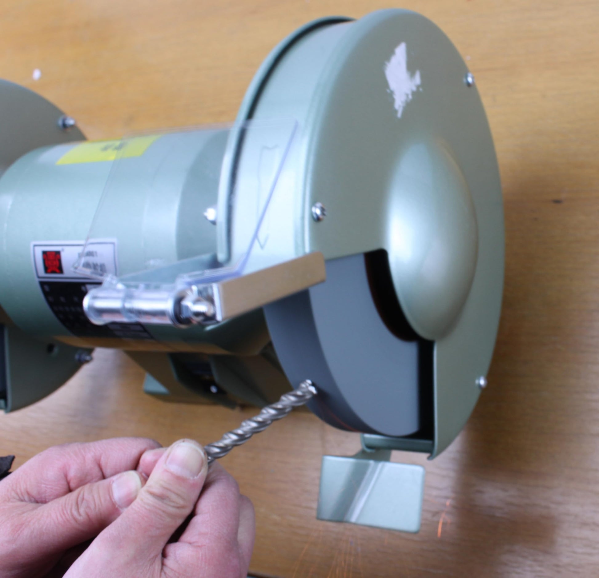 Schleifscheiben für Tischschleifmaschinen – 200 mm, grünes Siliziumkarbid